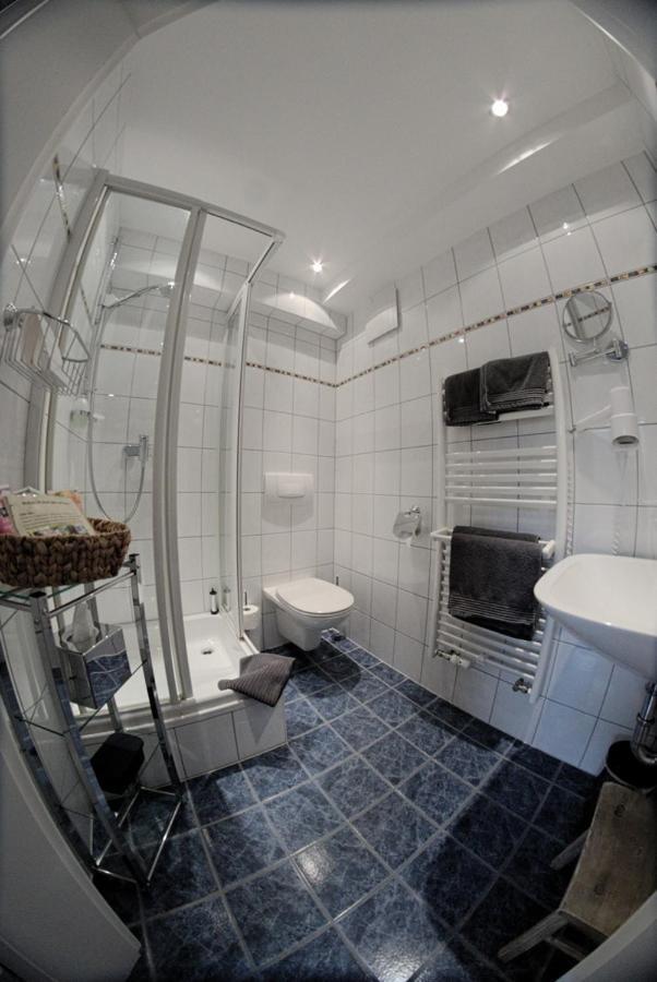 Goldgemaeuer Appartements Оксенфурт Екстериор снимка